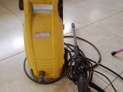 Lavadora semi nova !